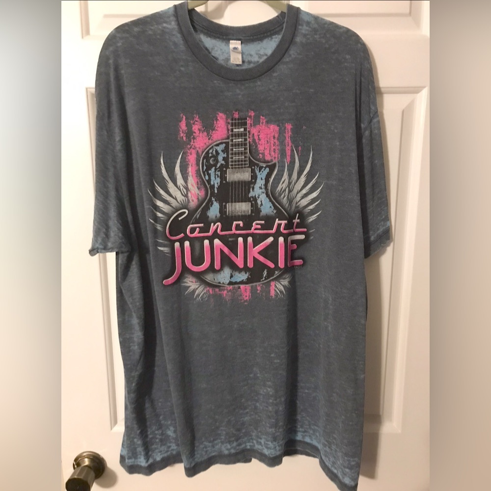One24 Rags Brand Concert Junkie graphic t-shirt, blue